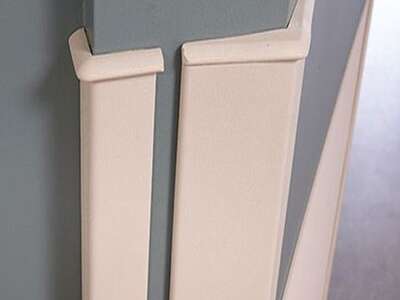 pvc-corner-guard-with-aluminium-retainers-and-end-1493565796-2944236
